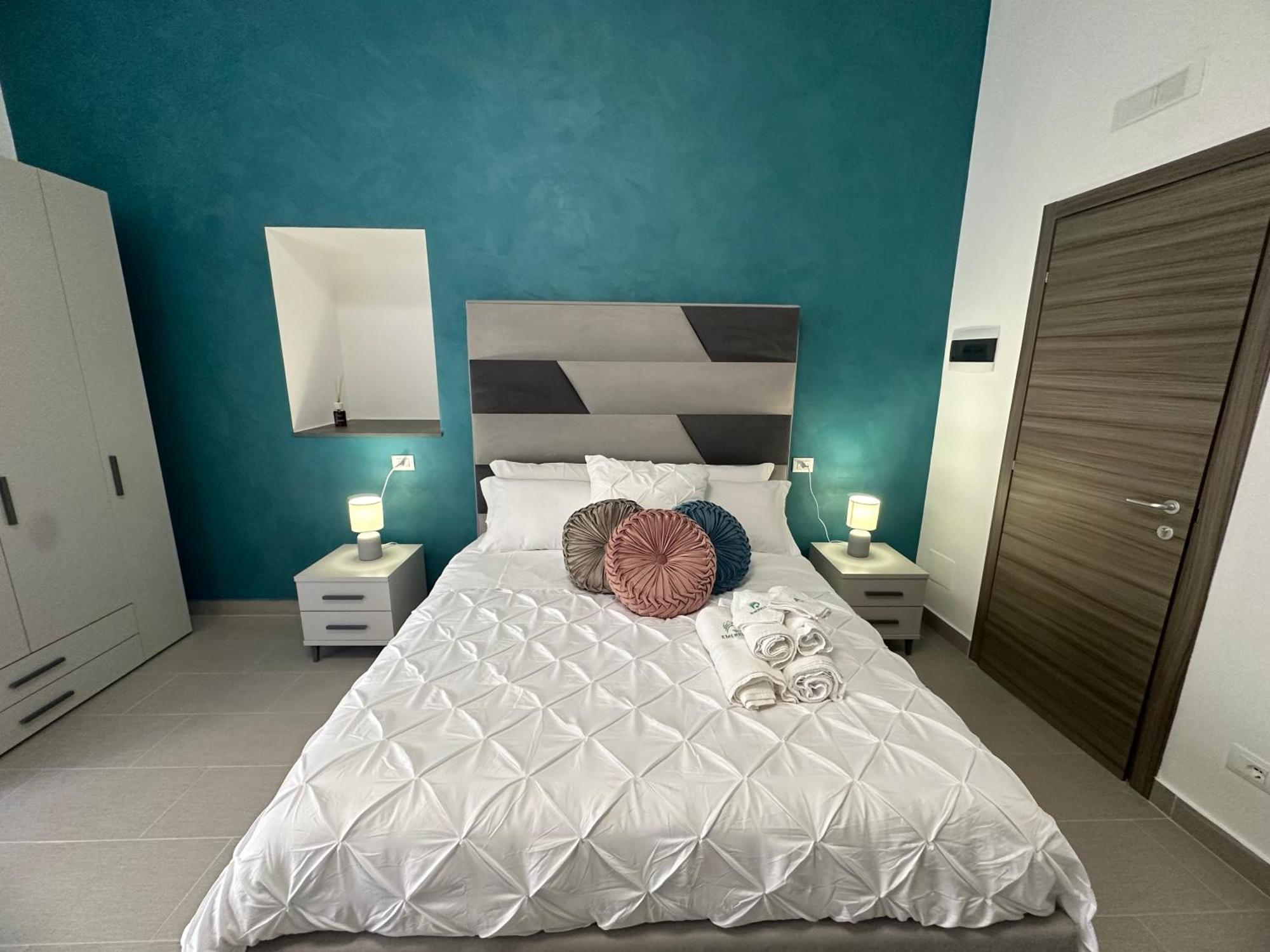 Emerella Luxury Suites-Siderno Lungomare Экстерьер фото