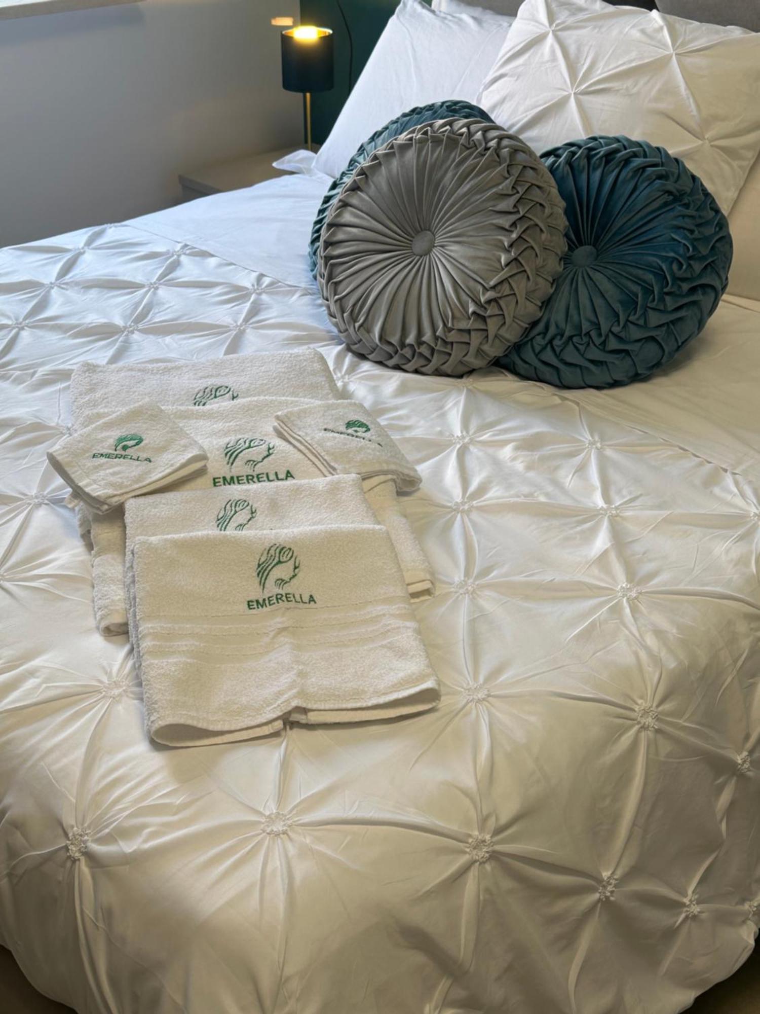 Emerella Luxury Suites-Siderno Lungomare Экстерьер фото