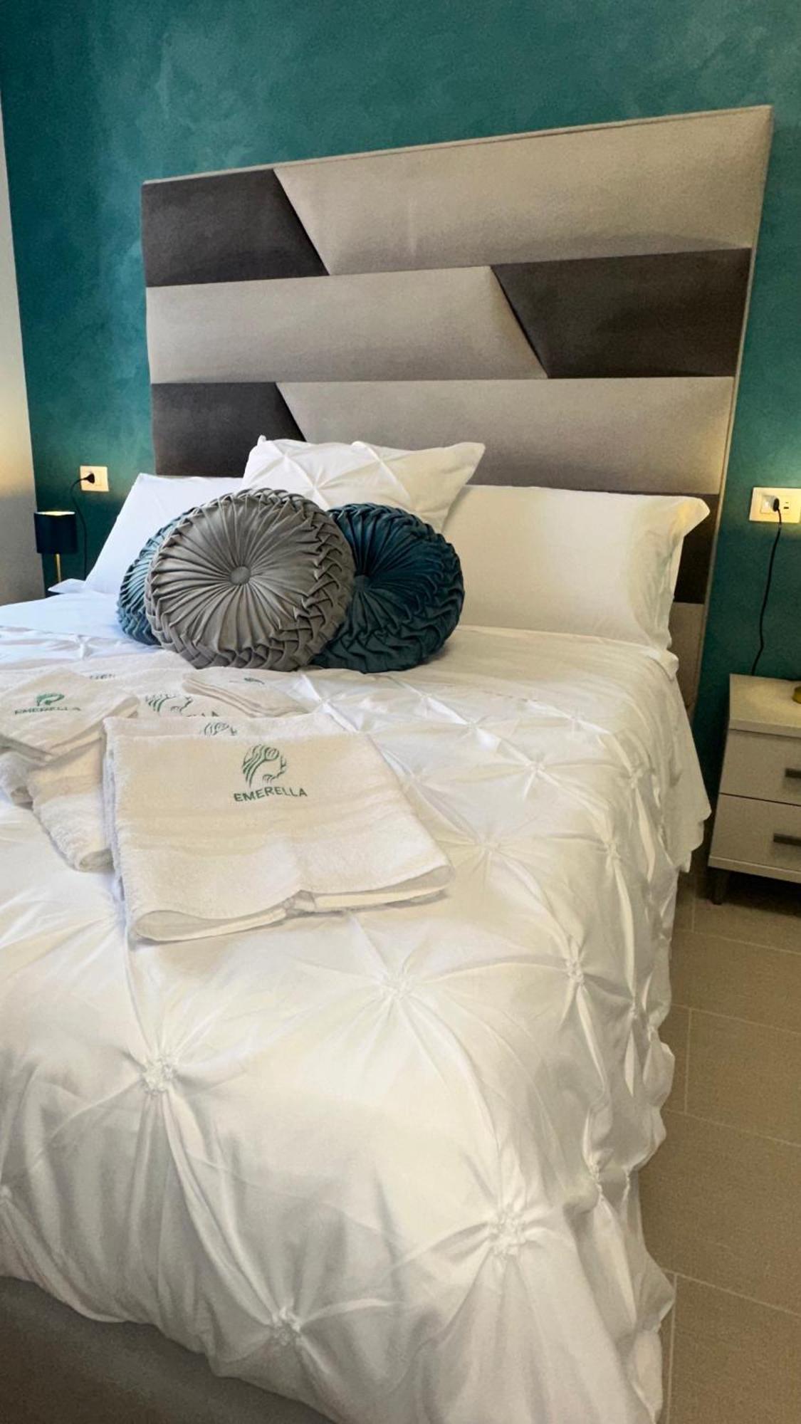 Emerella Luxury Suites-Siderno Lungomare Экстерьер фото