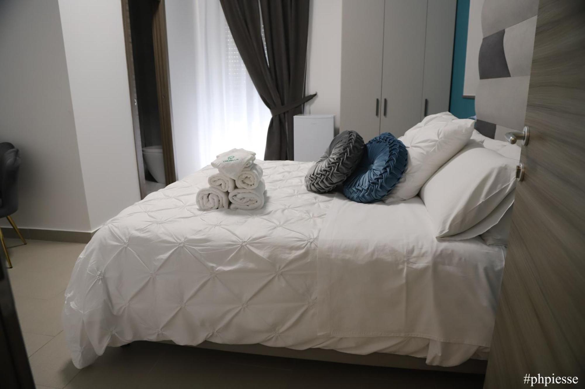 Emerella Luxury Suites-Siderno Lungomare Экстерьер фото